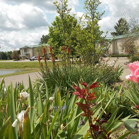 Fairway Suites At The Peak French Creek Екстериор снимка