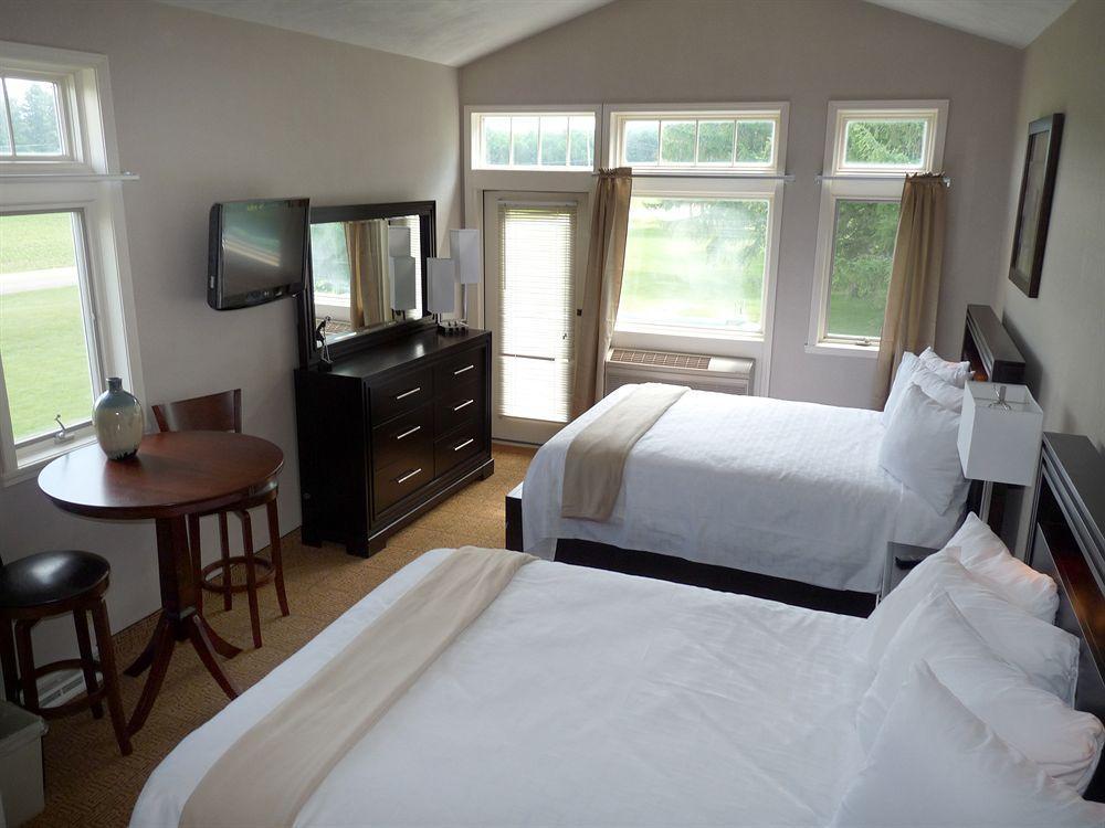 Fairway Suites At The Peak French Creek Екстериор снимка