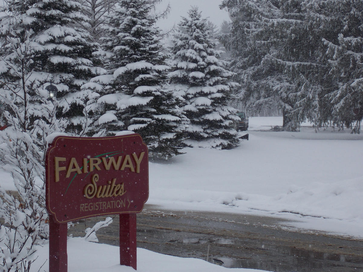 Fairway Suites At The Peak French Creek Екстериор снимка