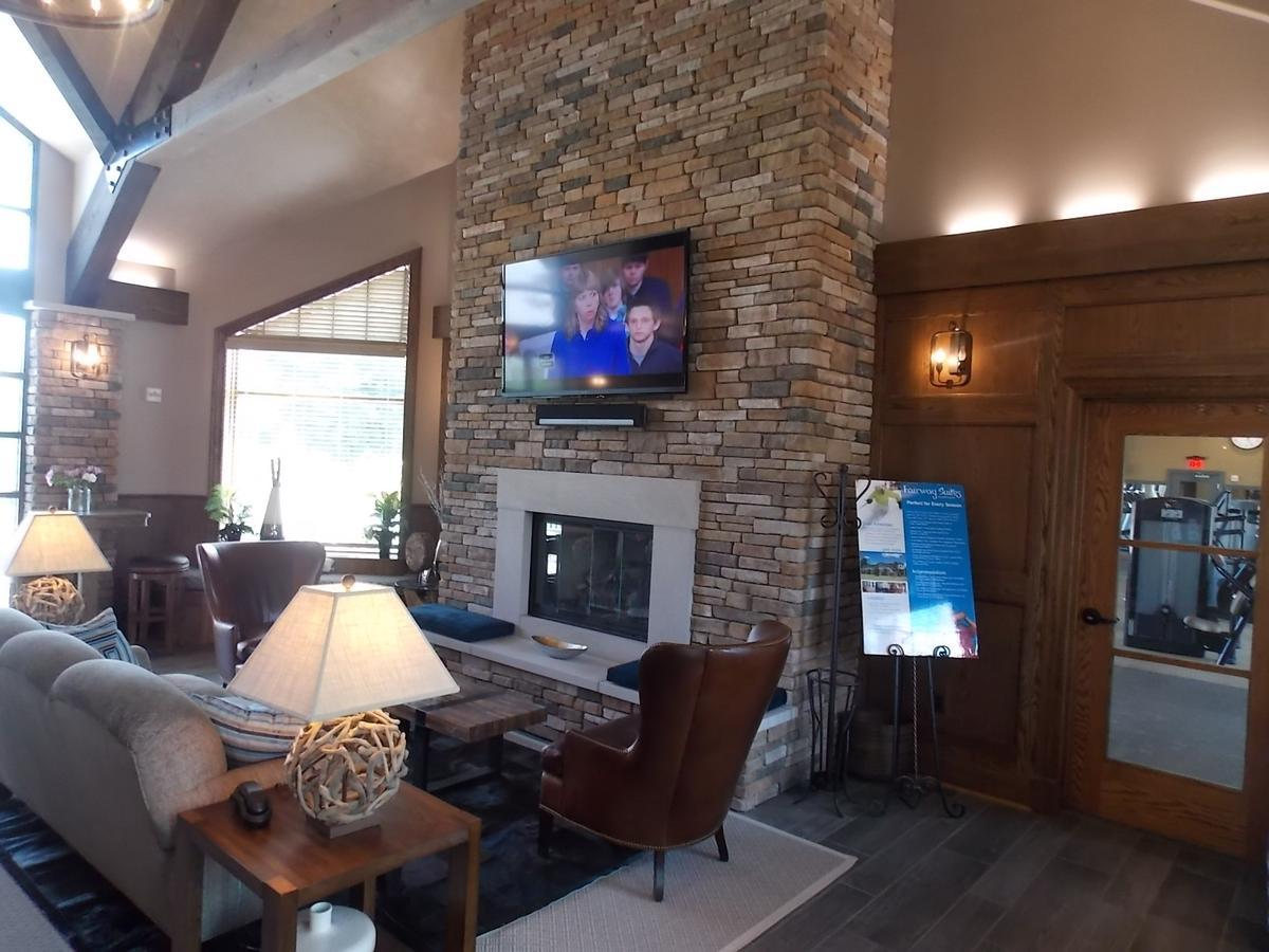 Fairway Suites At The Peak French Creek Екстериор снимка